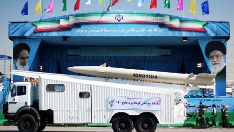Tên lửa đạn đạo tầm ngắn Fateh-110 của Iran.